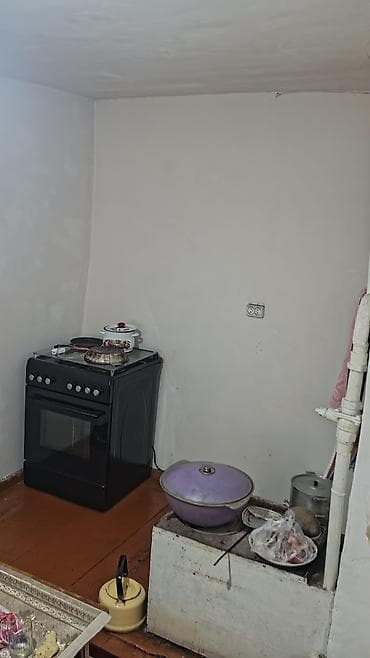 строим бани: Продается дом с участком. Описание: - Отдельный двор с металлическими — 9