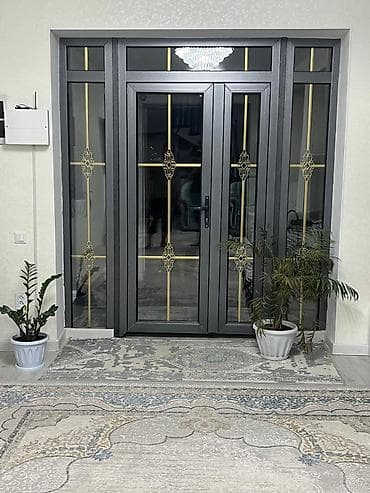 Үйлөр жана батирлер үчүн эшик, Бир эшиктуу, Айнек менен, түсү - Боз