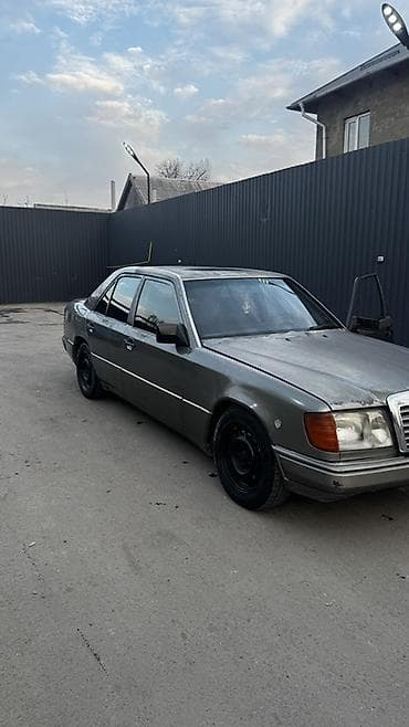 фар 124: Mercedes-Benz W124: 1991 г., 2.9 л, Автомат, Дизель, Седан — 5