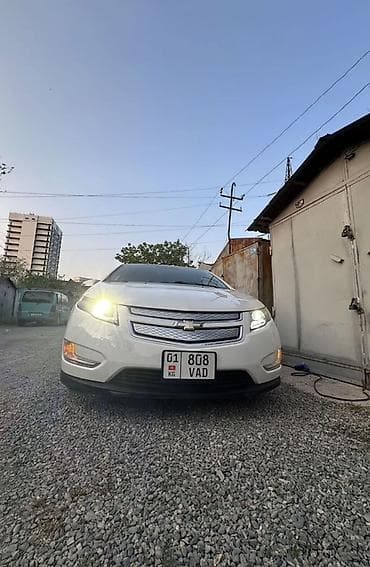 Chevrolet Volt: 2013 г., Вариатор, Гибрид, Хэтчбэк