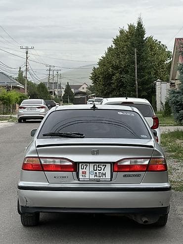 Honda Accord: 1999 г., 1.8 л, Автомат, Бензин, Седан