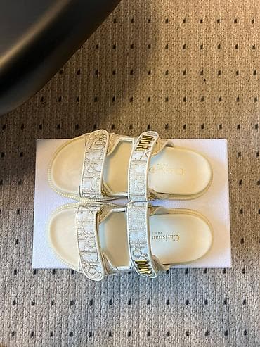 Босоножки, сандалии, шлепанцы: Босоножки, 37, Dior, Новый, цвет - Белый, Самовывоз, Бесплатная доставка, Платная доставка — 2
