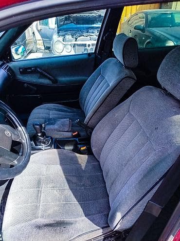 Volkswagen Passat: 1988 г., 1.8 л, Механика, Бензин, Универсал — 5