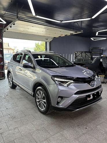 10 регион машины: Toyota RAV4: 2017 г., Гибрид, Кроссовер — 1