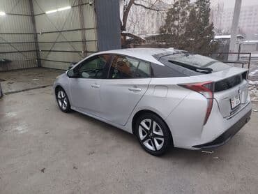 чон: Toyota Prius: 2017 г., 1.8 л, Автомат, Бензин, Хетчбек — 10