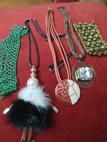 Кулоны и подвески: Кулоны на любой вкус,отличного качества .новые не носили. Цена каждого — 3