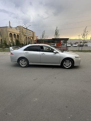 Унаа: Honda Accord: 2003 г., 2 л, Автомат, Бензин, Седан — 2