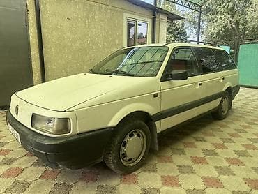 Унаа: Volkswagen Passat Variant: 1990 г., Универсал — 3