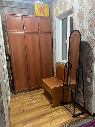 цена участка 6 соток: Продаётся Дом 90кв.м Участок 4,5 сотых Описание: - Участок — 8