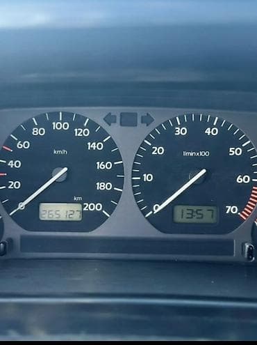 5 100 subaru: Volkswagen Golf: 1992 г., 1.8 л, Механика, Бензин, Хэтчбэк — 6