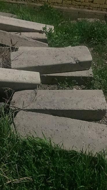 дорожек: Бордюрные камни (дорожный бордюр), бетон. 20 штук 1 штука - 1000 сом — 2