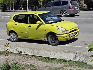 Daihatsu Sirion: 1998 г., 1 л, Механика, Бензин, Хэтчбэк
