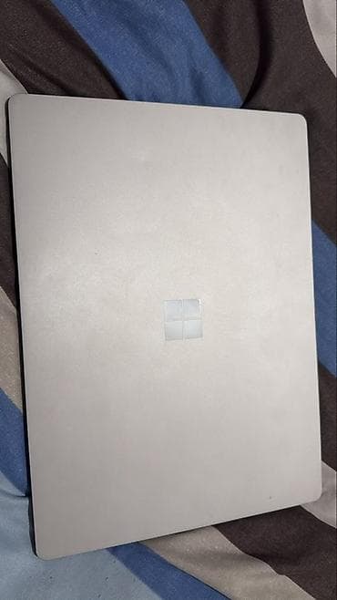 Техника и электроника: Ноутбук Microsoft Surface Laptop — тонкий и легкий алюминиевый — 1