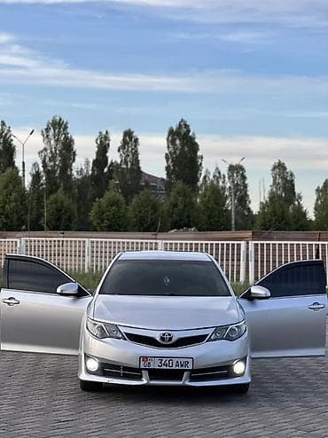 Toyota Camry: 2013 г., 2.5 л, Автомат, Бензин, Седан