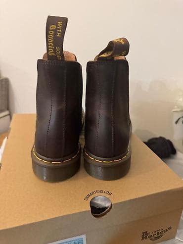 pull and beer: Dr. Martens — тёмно‑коричневые челси (Crazy Horse Leather) - Размер — 2