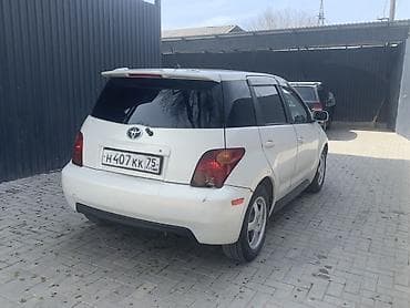 россия матиз: Toyota Ist: 2004 г., 1.5 л, Автомат, Бензин, Хэтчбэк — 6