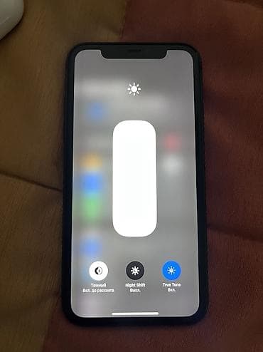 IPhone 11, Б/у, 128 ГБ, Черный, Чехол, 78 %