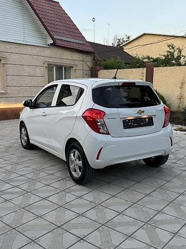 deepal so7: Chevrolet Spark: 2019 г., Бензин, Хэтчбэк — 2
