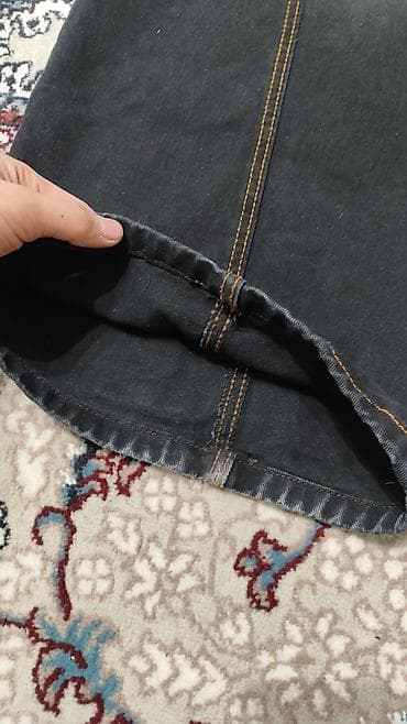 Көйнөктөр: Продаю широкие штаны (Деним/джинсы) размера 3XL Причина продажи — 4