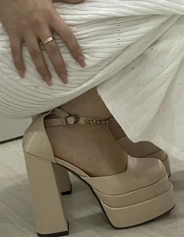 туфли версаче: Туфли, 37, 37.5, 38, Versace, Б/у, цвет - Бежевый — 2