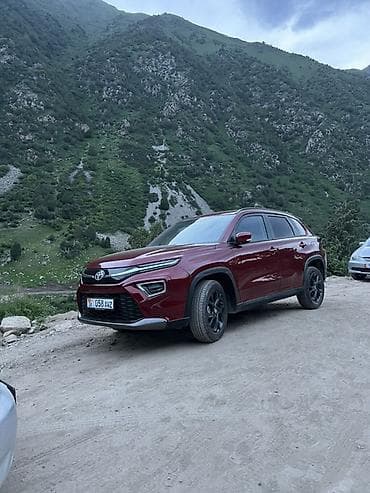 Продажа авто: Toyota Urban Cruiser: 2023 г., 1.5 л, Вариатор, Бензин, Кроссовер — 3