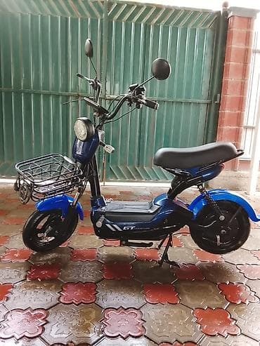 Транспорт: Продаю электроскутер в хорошем состоянии 500w, запас хода 30 км,торг — 2