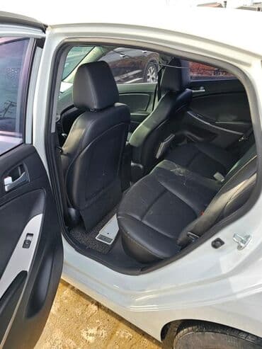 машины на кредит: Hyundai Accent: 2018 г., 1.4 л, Автомат, Бензин, Седан — 9