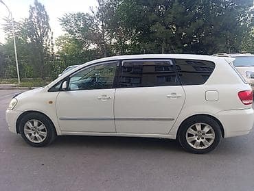 4: Toyota Ipsum: 2002 г., 2.4 л, Автомат, Бензин, Минивэн — 4