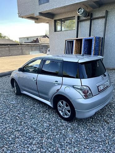 Унаа сатуу: Toyota Ist: 2002 г., 1.5 л, Автомат, Бензин, Хетчбек — 3