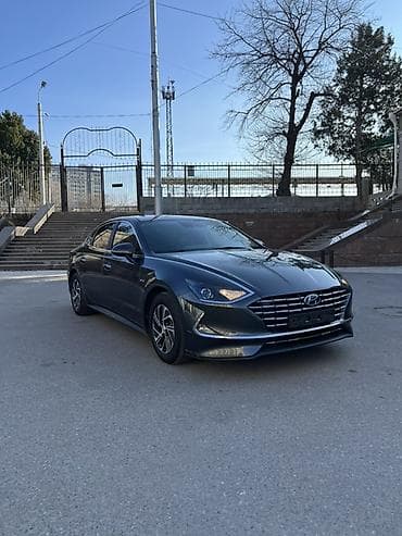 Hyundai Sonata: 2019 г., 2 л, Автомат, Гибрид, Седан at lalafo.kg Hyundai Sonata: 2019 г., 2 л, Автомат, Гибрид, Седан