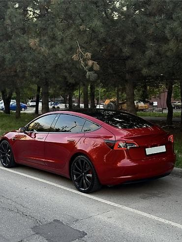 xpeng g3: Tesla Model 3: 2020 г., Электромобиль, Седан — 2