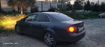 Volkswagen Jetta: 2005 г., 2.5 л, Автомат, Бензин, Седан