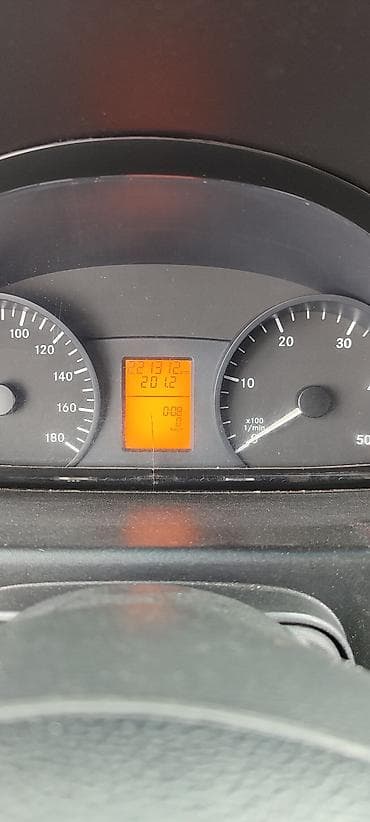 спринтер 2018 года: Легкий грузовик, Mercedes-Benz, Новый — 9