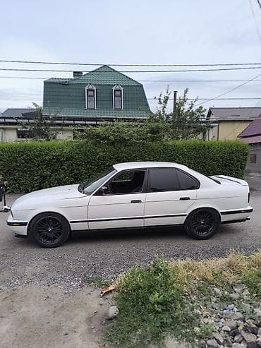 мотоцыкыл урал: BMW 5 series: 1993 г., 4.4 л, Кол менен иштөөчү, Бензин, Седан — 3