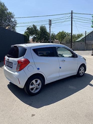 Chevrolet Spark: 2017 г., 1 л, Вариатор, Бензин, Хэтчбэк — 5