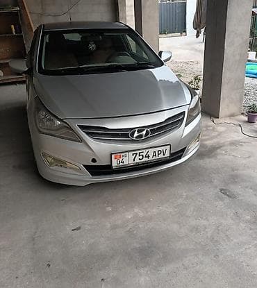 Hyundai Solaris: 2013 г., Механика, Хэтчбэк — 1
