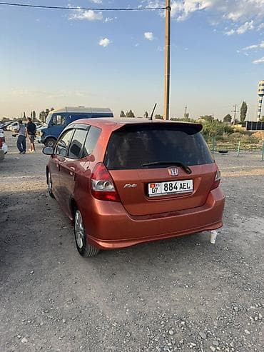 Продажа авто: Honda Fit: 2008 г., 1.5 л, Автомат, Бензин, Хэтчбэк — 3