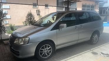 01: Nissan Liberty: 2002 г., 2 л, Автомат, Газ, Минивэн — 3