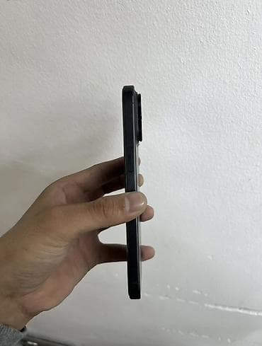 poco f5pro: IPhone 15 Pro, Новый, 256 ГБ, Черный, 83 % — 3