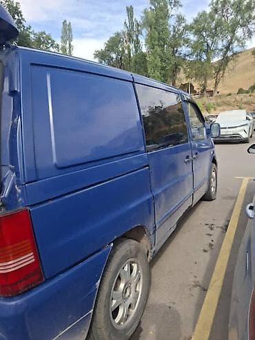 Транспорт: Mercedes-Benz Vito: 2003 г., 2.2 л, Механика, Дизель, Фургон — 8