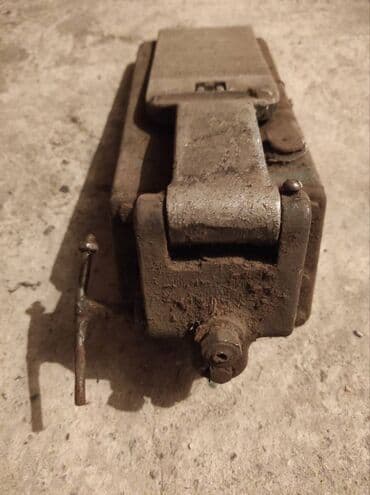 шиномонтажное оборудование для грузовых автомобилей бу: Педаль от какогото станка видимо гидравлика. Самовывоз с. Кок-Жар — 2