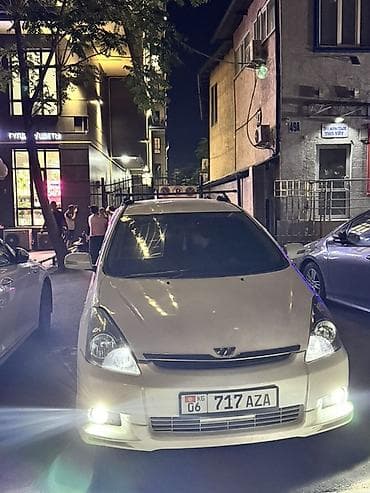 порог на камри: Toyota WISH: 2003 г., 1.8 л, Автомат, Бензин, Универсал — 2