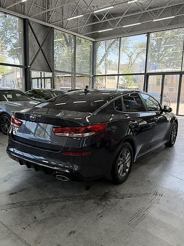 Продажа авто: Kia K5: 2019 г., 2 л, Автомат, Газ, Седан — 5