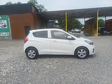 шевроле трекер 2024: Chevrolet Spark: 2020 г., 1 л, Вариатор, Бензин, Хэтчбэк — 4