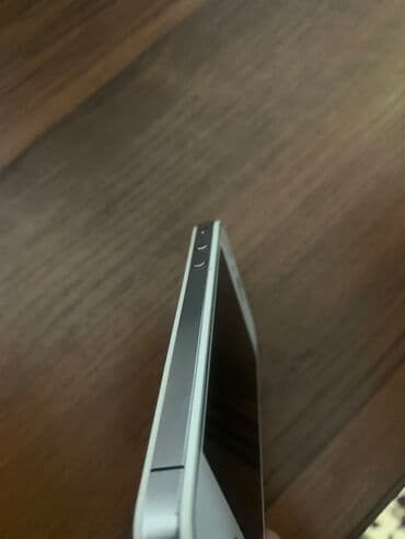 проверить свободный номер о: IPhone 4, Б/у, 16 ГБ, Белый, Чехол — 3