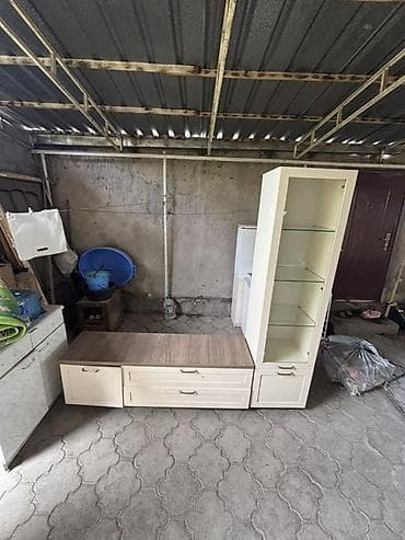 Шкафтар: Дубал шкаф, Дубал шкаф түрү: Модулдуу, Үй, конок бөлмөсү үчүн, Өзгөчөлүктөрү: Телевизор коюучу бөлүк менен — 1