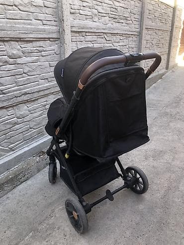 easy walker: Прогулочная коляска InnoBaby (черная) - Компактная и маневренная, с — 4