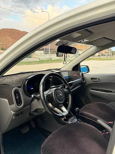 волво 500: Kia Morning: 2017 г., 1 л, Автомат, Бензин, Хэтчбэк — 6