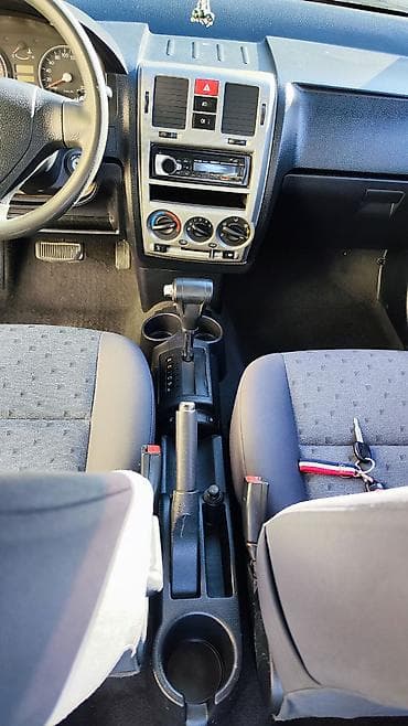 honda alphard: Hyundai Getz: 2004 г., 1.4 л, Автомат, Бензин, Хэтчбэк — 7