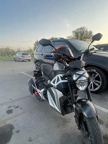 Продаю мини-нейкид60мин сом мотор целый вид хороший, 3-4л на